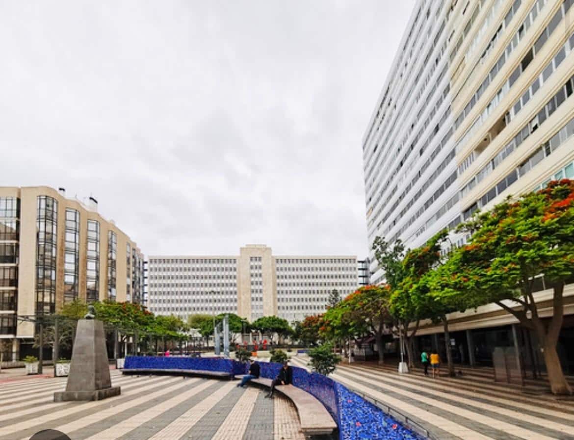 Appartement de 2 chambres à louer à Las Palmas de Gran Canaria avec garage - 1 290 € (Ref: 10037501)