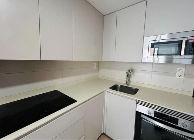 2 slaapkamer Flat te koop in Las Palmas de Gran Canaria - € 250.000 (Ref: 10044883)