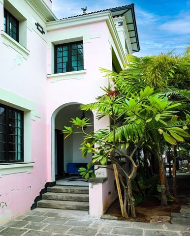 5 makuuhuone Huvila vuokrattavana paikassa Ciudad Jardín, Las Palmas de Gran Canaria mukana uima-altaan 
autotalli - 4 950 € (Ref: 10047424)