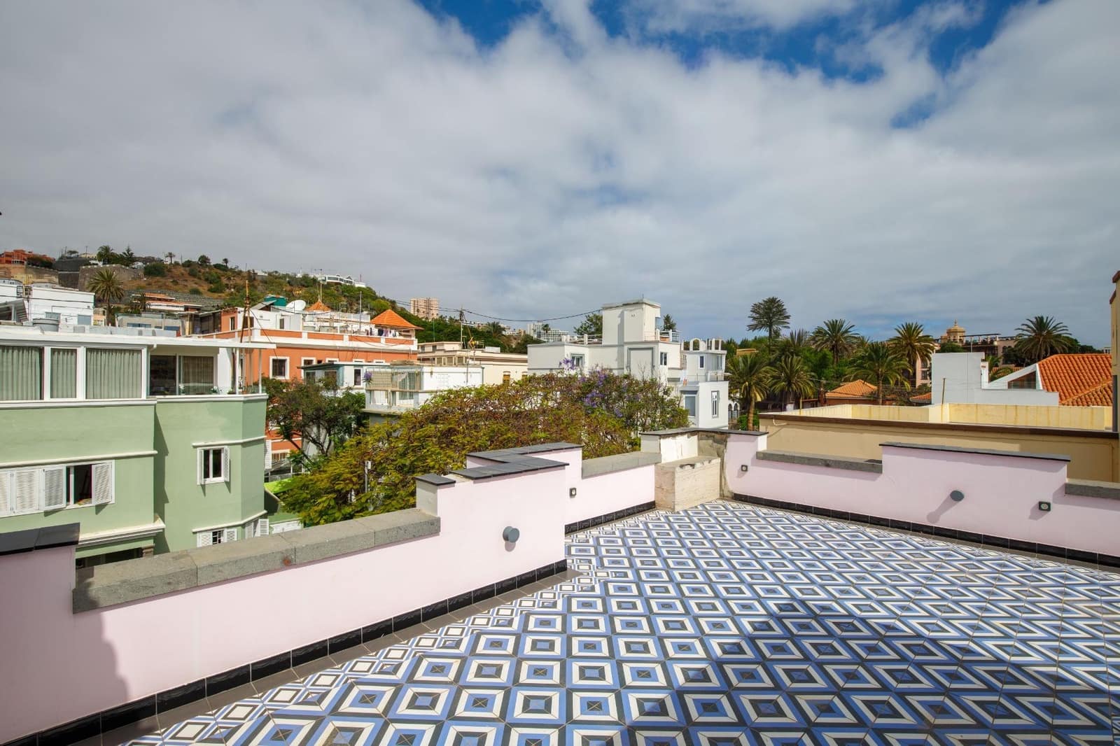 5 makuuhuone Huvila vuokrattavana paikassa Las Palmas de Gran Canaria mukana uima-altaan 
autotalli - 4 950 € (Ref: 10047424)