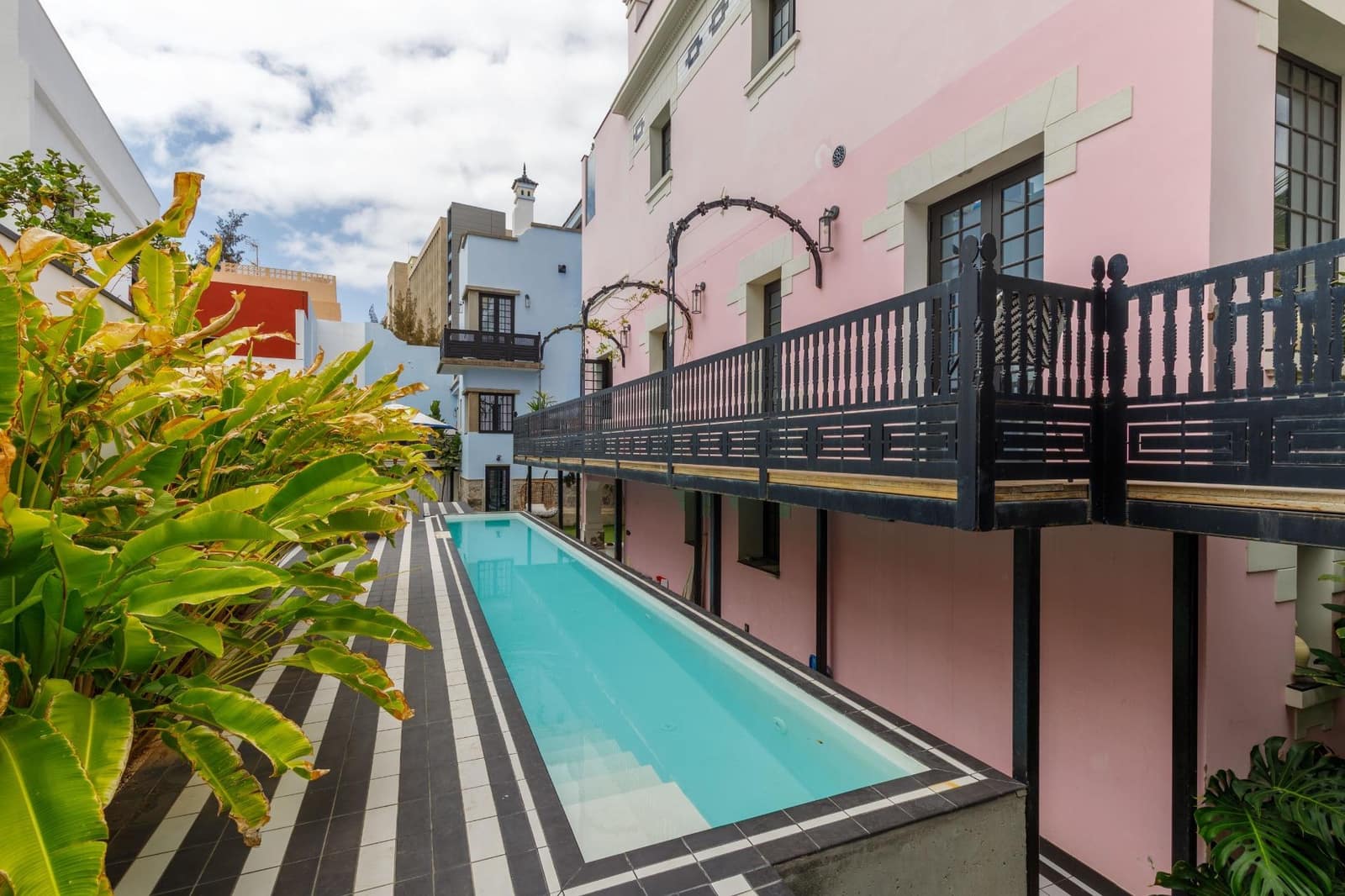 5 makuuhuone Huvila vuokrattavana paikassa Las Palmas de Gran Canaria mukana uima-altaan 
autotalli - 4 950 € (Ref: 10047424)