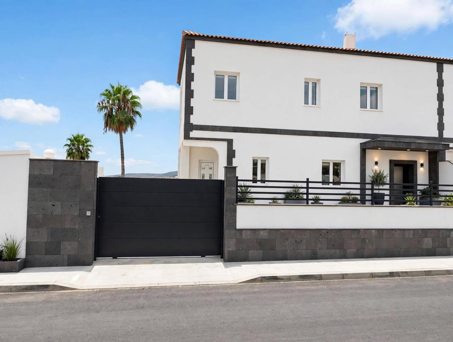 3 soveværelse Lejlighed til salg i Las Palmas de Gran Canaria med garage - € 320.000 (Ref: 10049383)