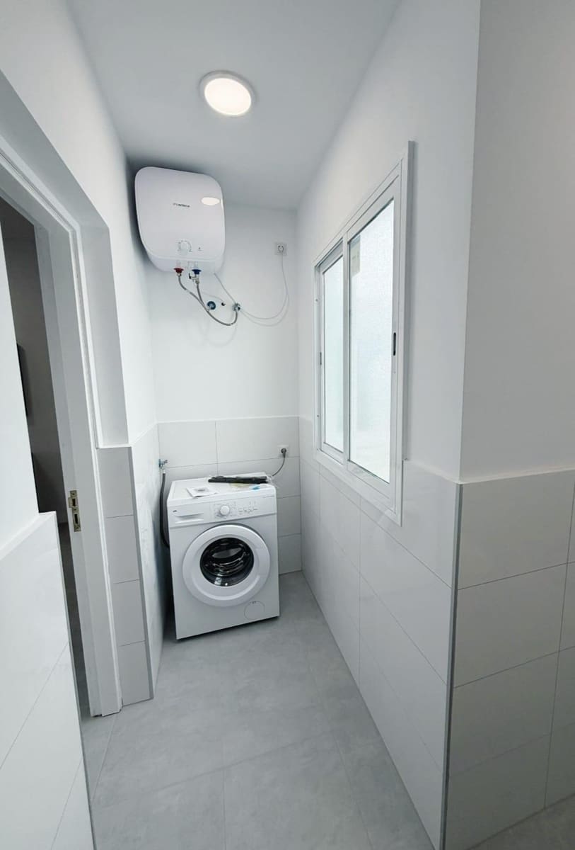 2 slaapkamer Flat te huur in Ingenio - € 900 (Ref: 10055411)