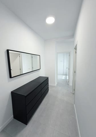 2 slaapkamer Flat te huur in Ingenio - € 900 (Ref: 10055411)