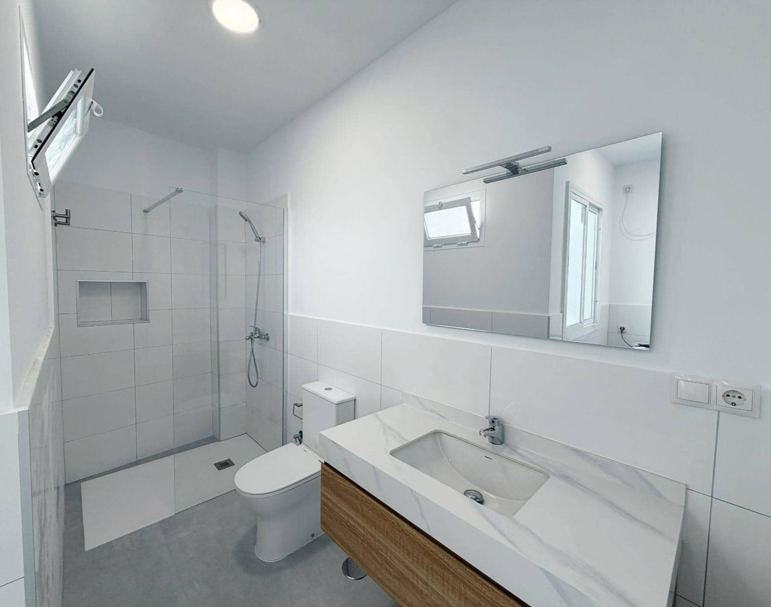 2 slaapkamer Flat te huur in Ingenio - € 900 (Ref: 10055411)