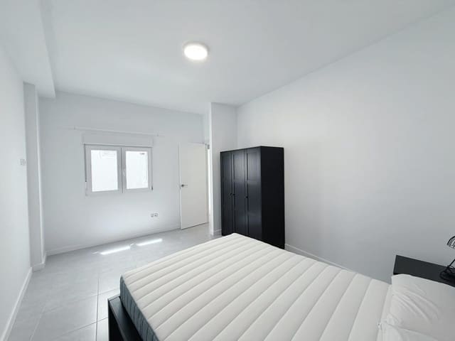 2 slaapkamer Flat te huur in Ingenio - € 900 (Ref: 10055411)
