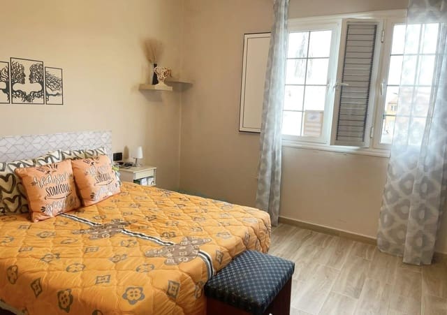 4 chambre Appartement à vendre à Moya - 220 000 € (Ref: 10068003)