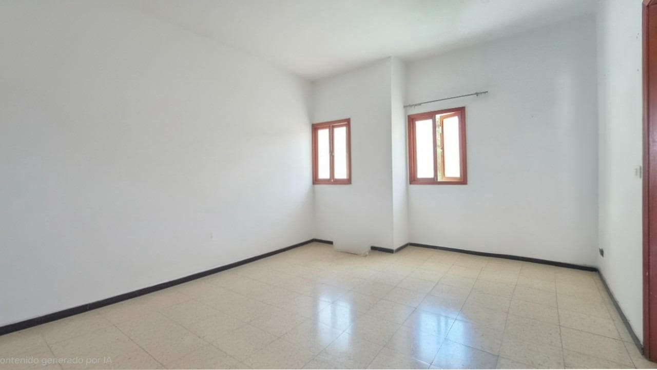 3 quarto Apartamento para venda em Las Palmas de Gran Canaria - 126 500 € (Ref: 10102696)
