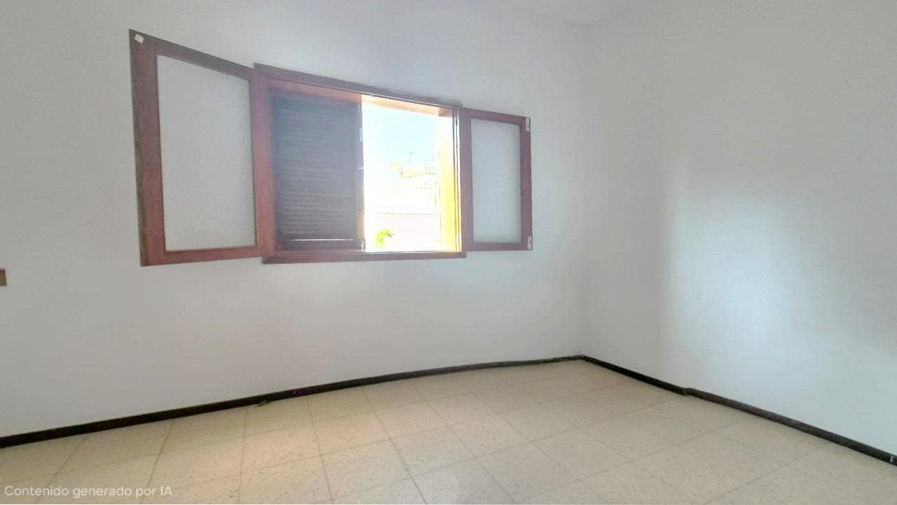 3 quarto Apartamento para venda em Las Palmas de Gran Canaria - 126 500 € (Ref: 10102696)