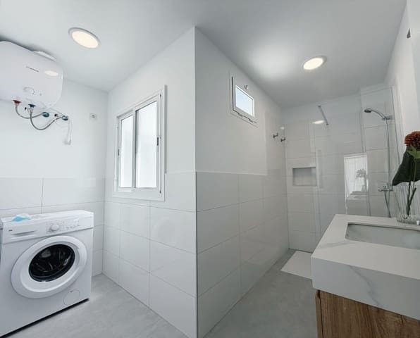 1 bedroom Penthouse for rent in Ingenio - € 950 (Ref: 10136128)