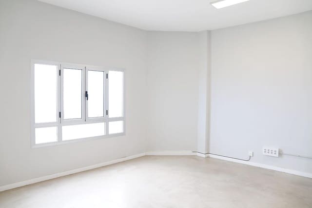 Kaupallinen vuokrattavana paikassa Las Palmas de Gran Canaria - 500 € (Ref: 10155335)