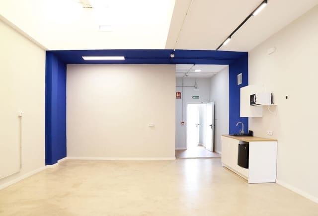 Kaupallinen vuokrattavana paikassa Las Palmas de Gran Canaria - 500 € (Ref: 10155335)