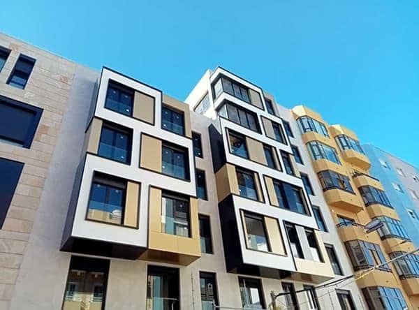 Penthouse de 2 chambres à louer à Santa Catalina - Canteras, Las Palmas de Gran Canaria avec garage - 1 750 € (Ref: 10158003)