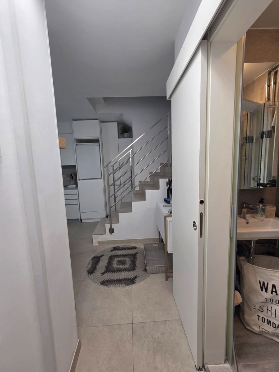 Penthouse de 2 chambres à louer à Las Palmas de Gran Canaria avec garage - 1 750 € (Ref: 10158003)