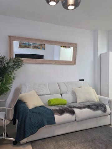Penthouse de 2 chambres à louer à Santa Catalina - Canteras, Las Palmas de Gran Canaria avec garage - 1 750 € (Ref: 10158003)