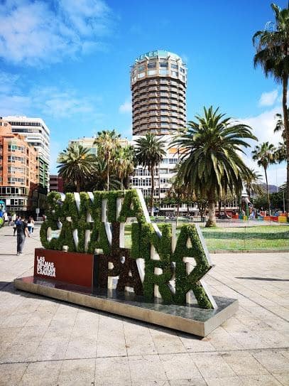 Penthouse de 2 chambres à louer à Las Palmas de Gran Canaria avec garage - 1 750 € (Ref: 10158003)