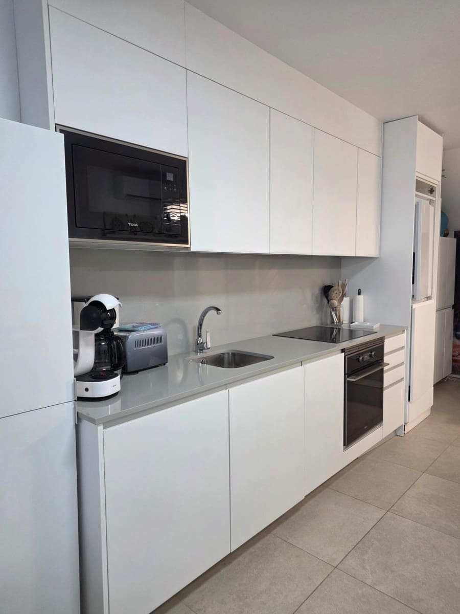 Penthouse de 2 chambres à louer à Las Palmas de Gran Canaria avec garage - 1 750 € (Ref: 10158003)