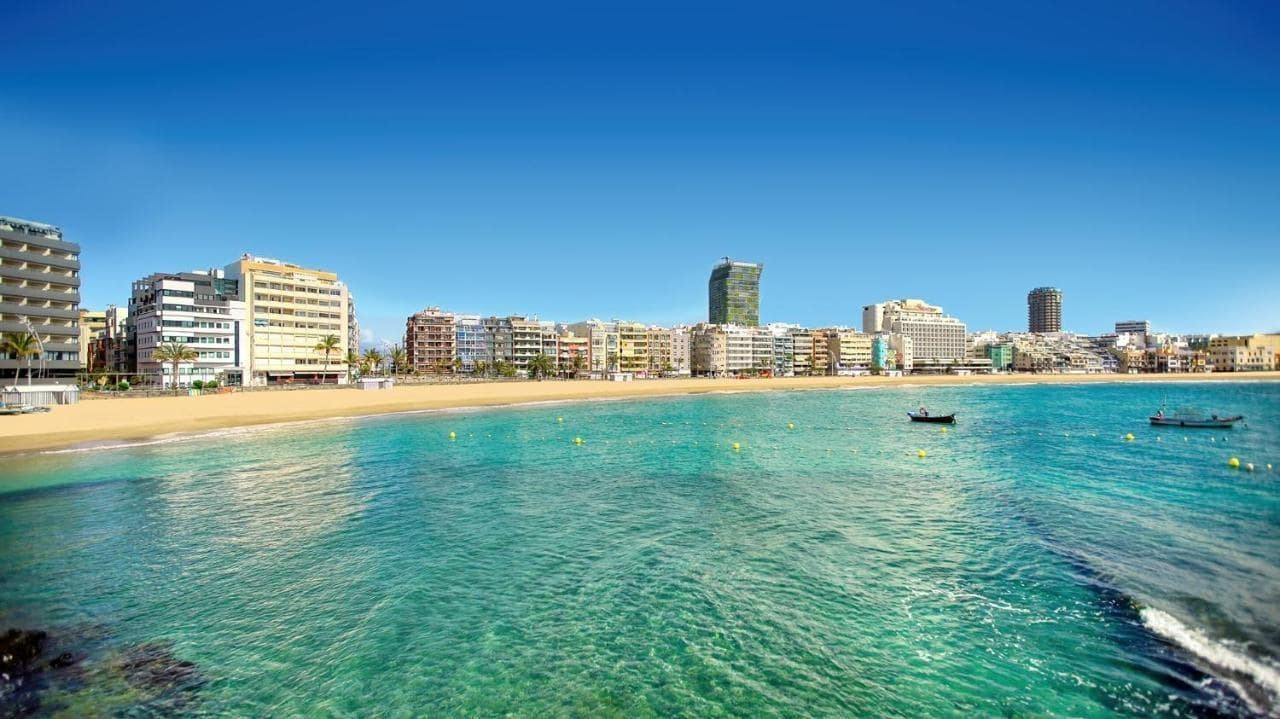 Penthouse de 2 chambres à louer à Las Palmas de Gran Canaria avec garage - 1 750 € (Ref: 10158003)