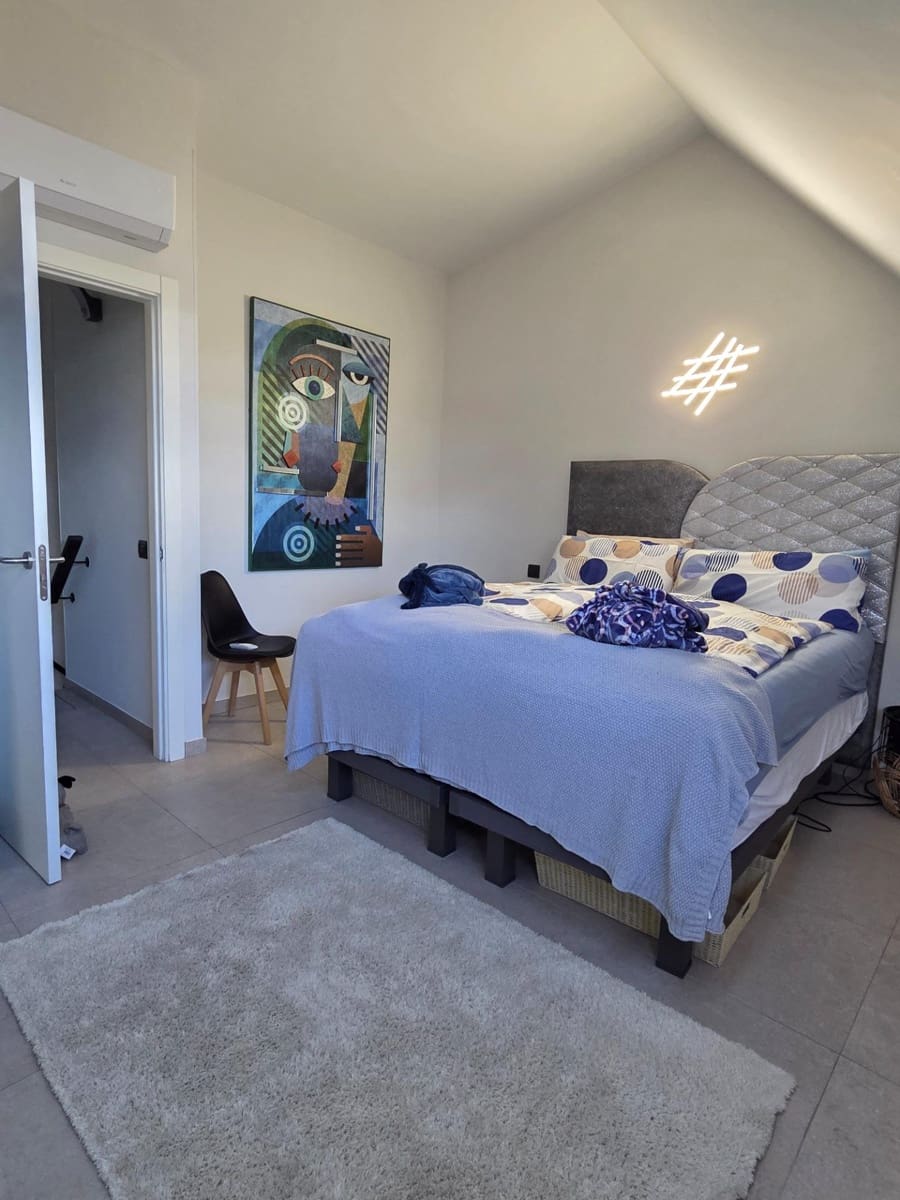 Penthouse de 2 chambres à louer à Las Palmas de Gran Canaria avec garage - 1 750 € (Ref: 10158003)