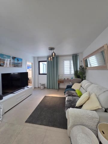 Penthouse de 2 chambres à louer à Santa Catalina - Canteras, Las Palmas de Gran Canaria avec garage - 1 750 € (Ref: 10158003)