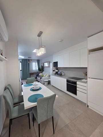 Penthouse de 2 chambres à louer à Santa Catalina - Canteras, Las Palmas de Gran Canaria avec garage - 1 750 € (Ref: 10158003)