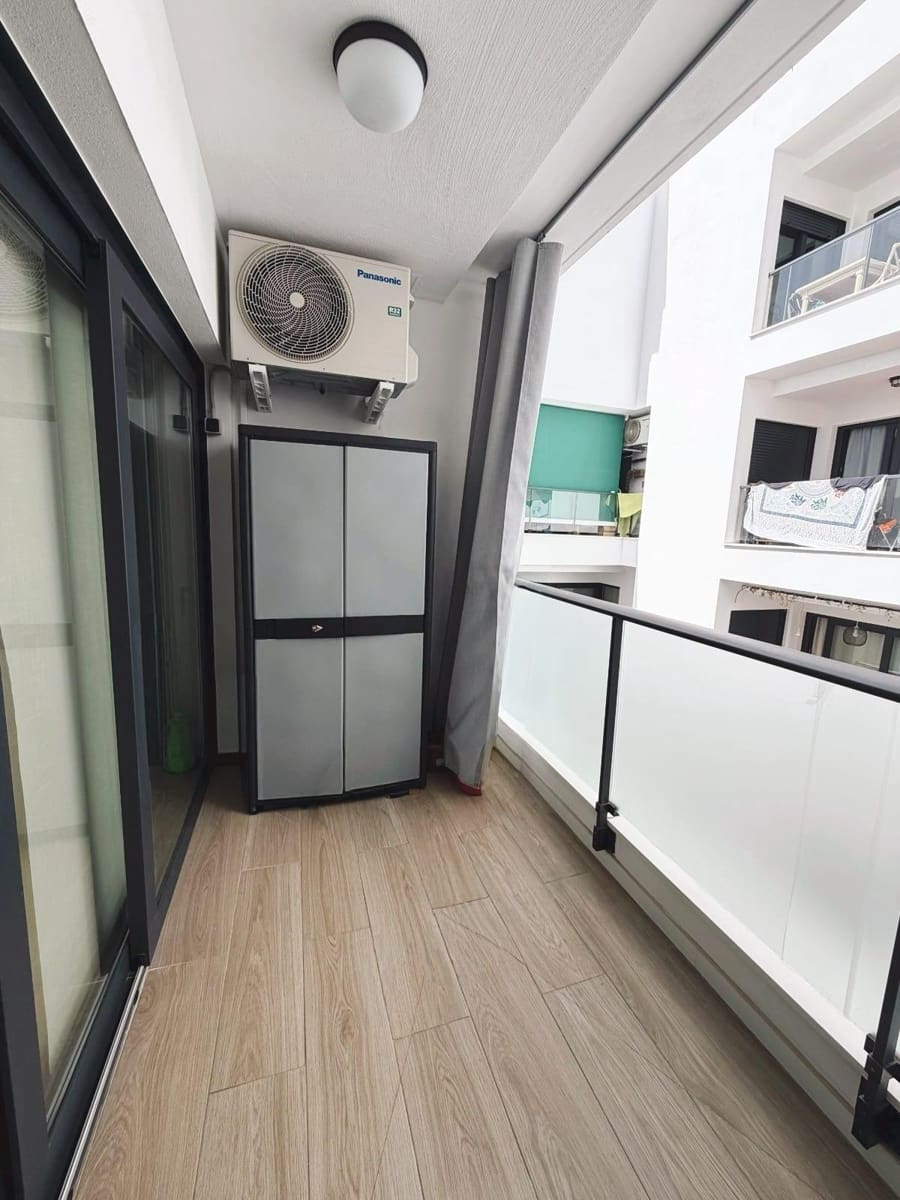 1 soverom Leilighet til salgs i Las Palmas de Gran Canaria - € 230 000 (Ref: 10185015)