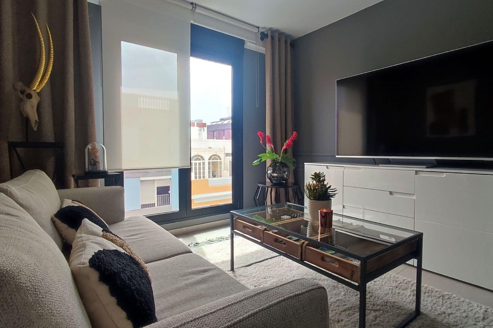2 quarto Apartamento para arrendar em Las Palmas de Gran Canaria com garagem - 1 400 € (Ref: 8547916)