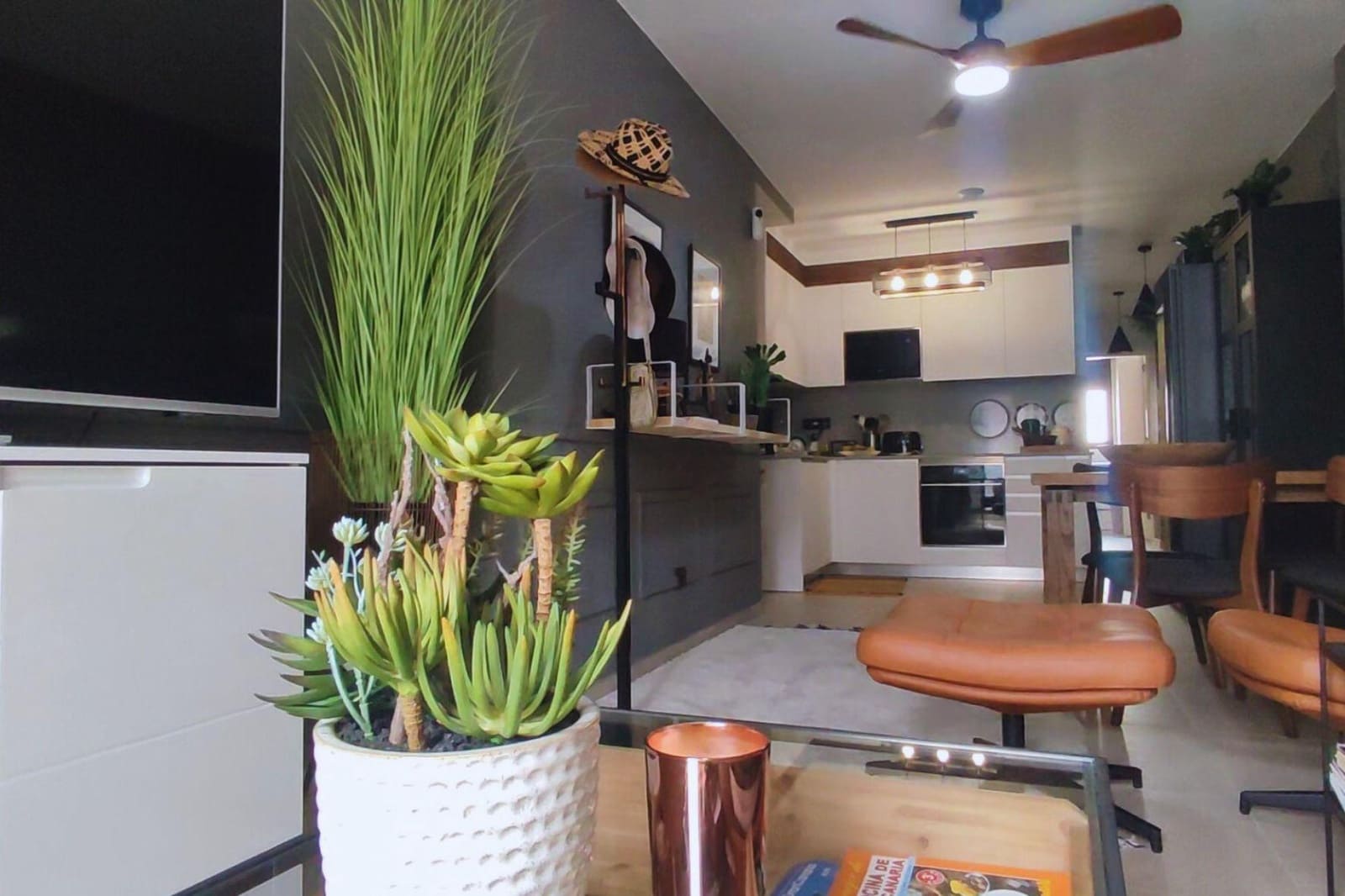 2 quarto Apartamento para arrendar em Las Palmas de Gran Canaria com garagem - 1 400 € (Ref: 8547916)