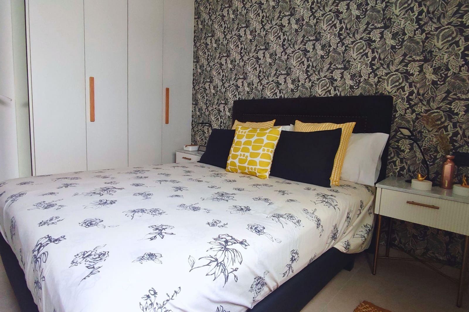 2 quarto Apartamento para arrendar em Las Palmas de Gran Canaria com garagem - 1 400 € (Ref: 8547916)