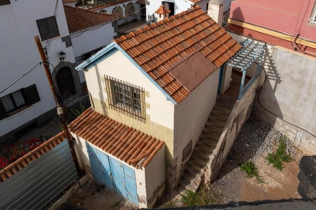 15 soverom Villa til salgs i Ciudad Jardín, Las Palmas de Gran Canaria med svømmebasseng garasje - € 1 191 000 (Ref: 8547921)