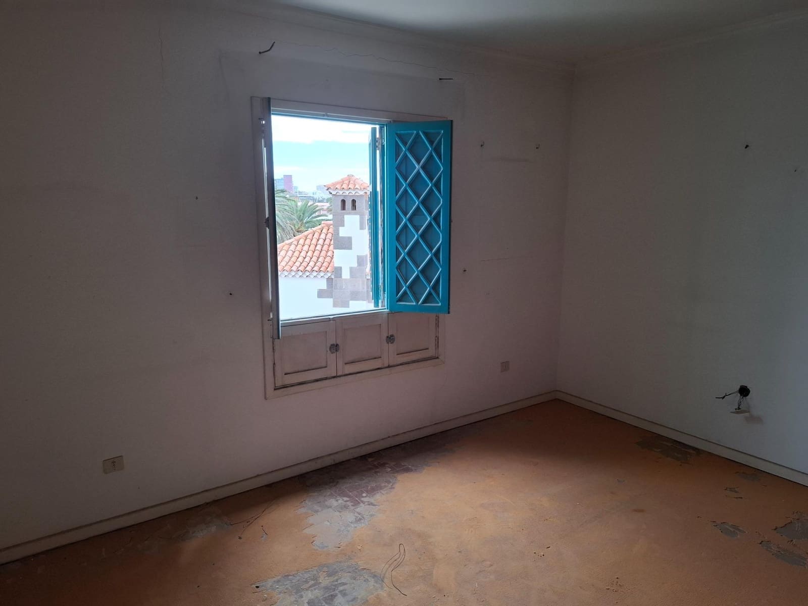 15 soverom Villa til salgs i Las Palmas de Gran Canaria med svømmebasseng garasje - € 1 191 000 (Ref: 8547921)