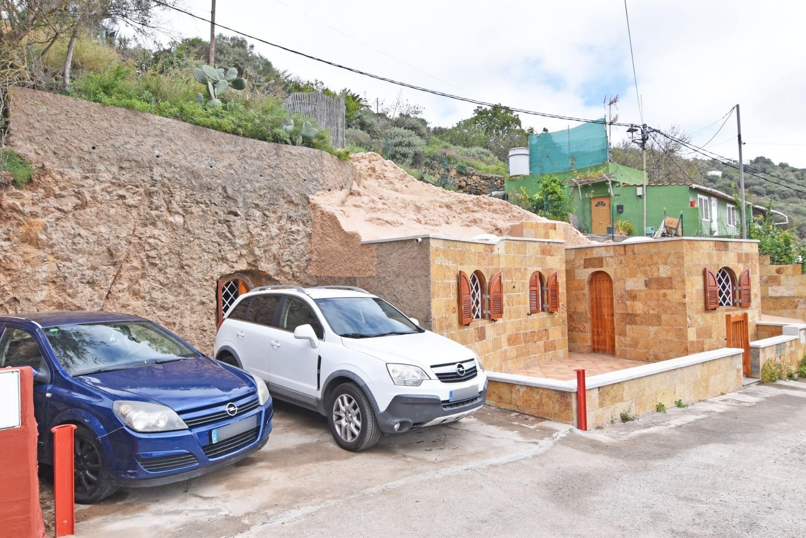 2 bedroom Finca/Country House for sale in Santa Brigida - € 200,000 (Ref: 8547948)