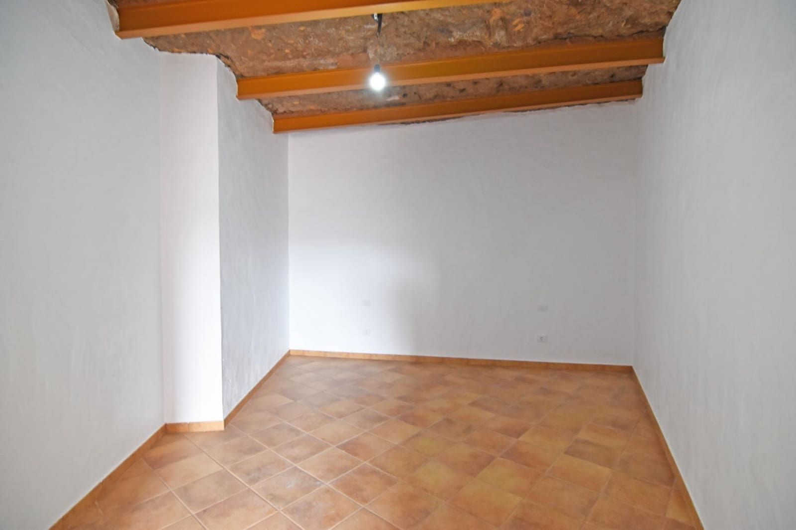 2 bedroom Finca/Country House for sale in Santa Brigida - € 200,000 (Ref: 8547948)