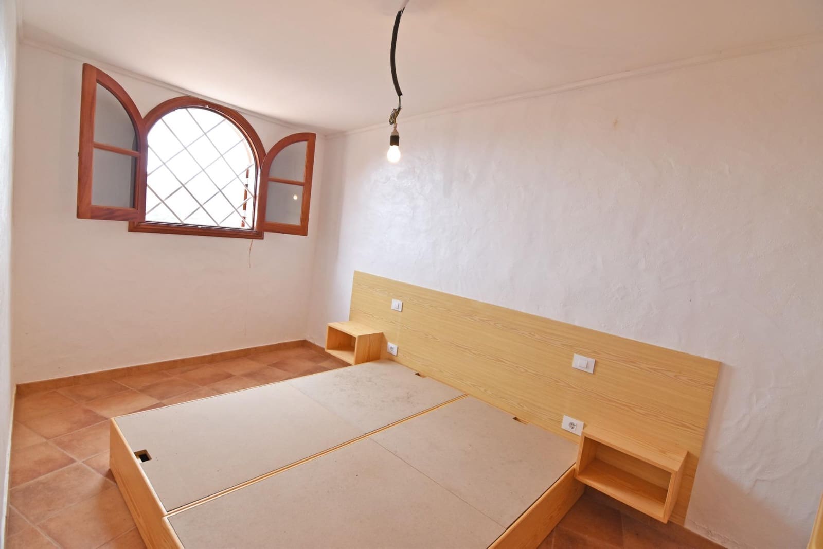 2 bedroom Finca/Country House for sale in Santa Brigida - € 200,000 (Ref: 8547948)