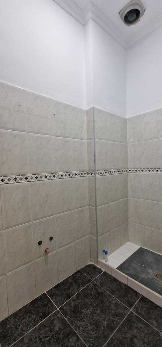 5 Zimmer Gewerbe zu vermieten in Las Palmas de Gran Canaria - 1.200 € (Ref: 8668475)