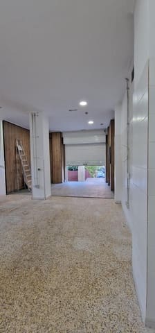 Local Commercial de 5 chambres à louer à Miller, Las Palmas de Gran Canaria - 1 200 € (Ref: 8668475)