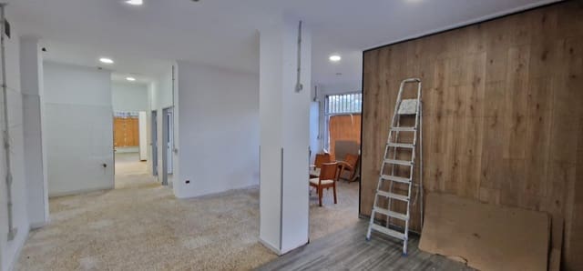 Local Commercial de 5 chambres à louer à Miller, Las Palmas de Gran Canaria - 1 200 € (Ref: 8668475)