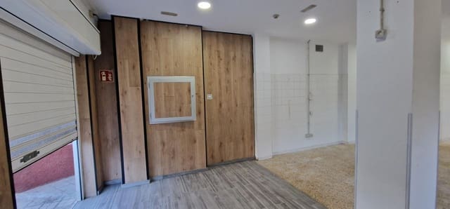 Local Commercial de 5 chambres à louer à Miller, Las Palmas de Gran Canaria - 1 200 € (Ref: 8668475)