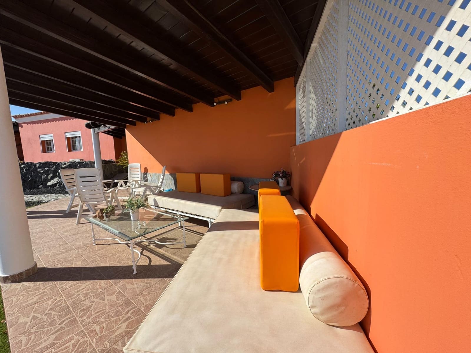 4 soverom Villa til salgs i Tuineje med svømmebasseng garasje - € 540 000 (Ref: 8825315)