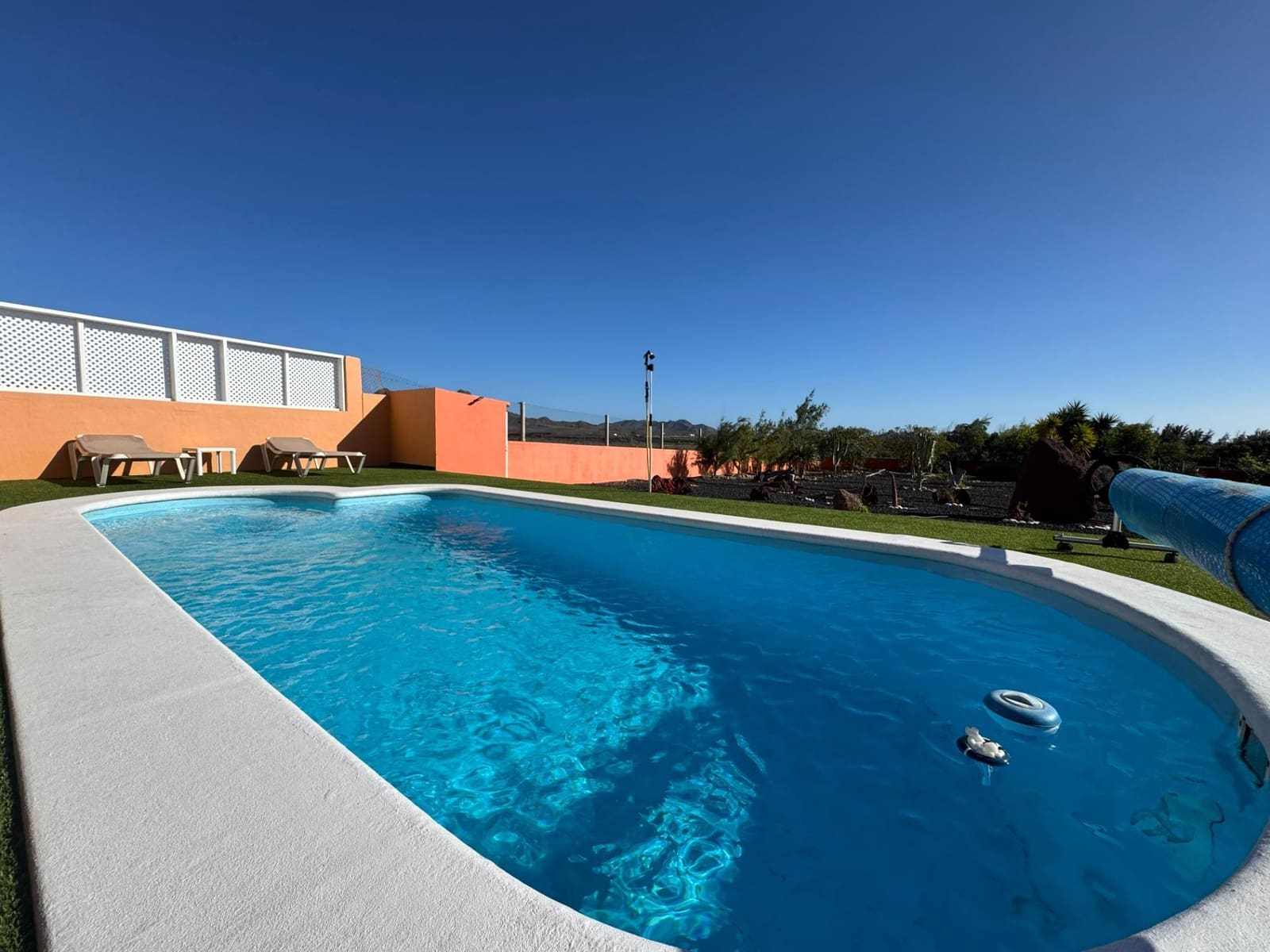 4 soverom Villa til salgs i Tuineje med svømmebasseng garasje - € 540 000 (Ref: 8825315)