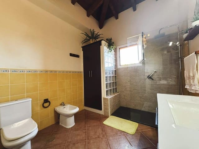 4 quarto Moradia para venda em Tuineje com piscina garagem - 520 000 € (Ref: 8825315)