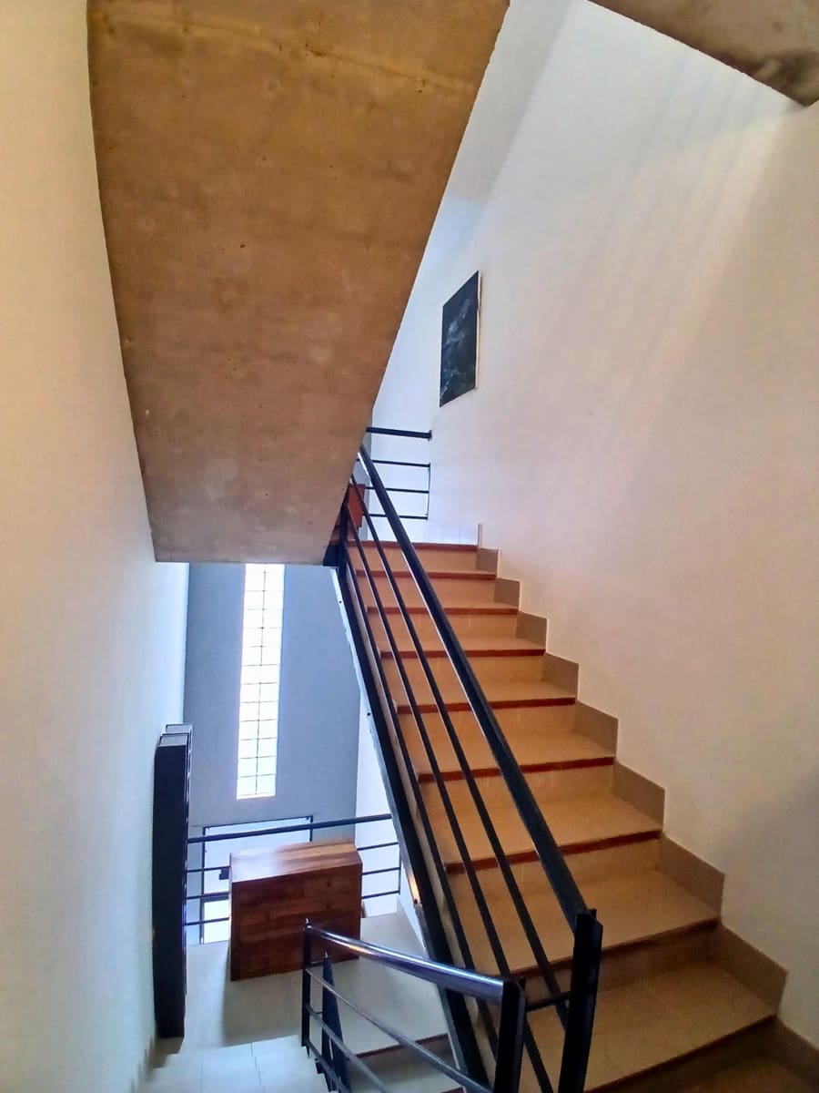 2 soveværelse Byhus til salg i Almatriche med garage - € 335.000 (Ref: 8843368)