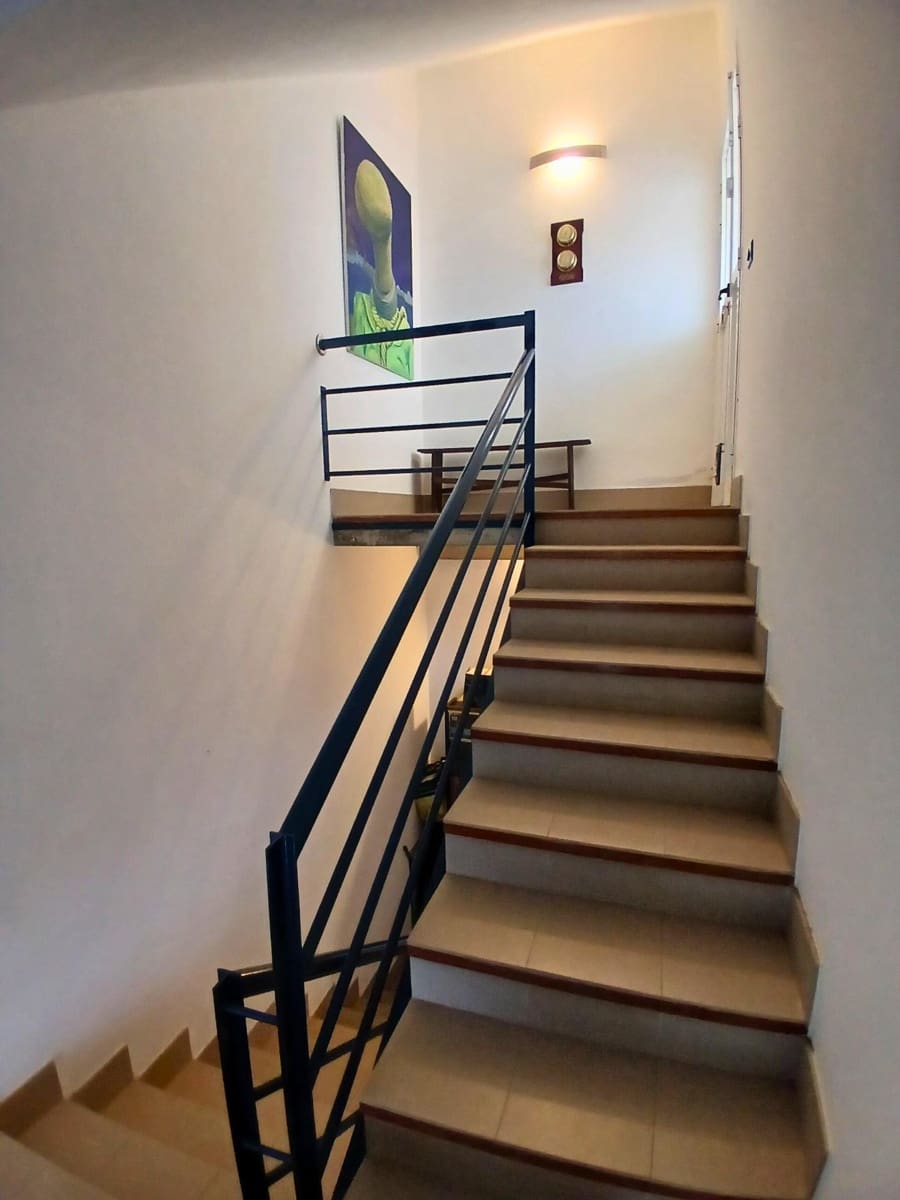 2 soveværelse Byhus til salg i Almatriche med garage - € 335.000 (Ref: 8843368)