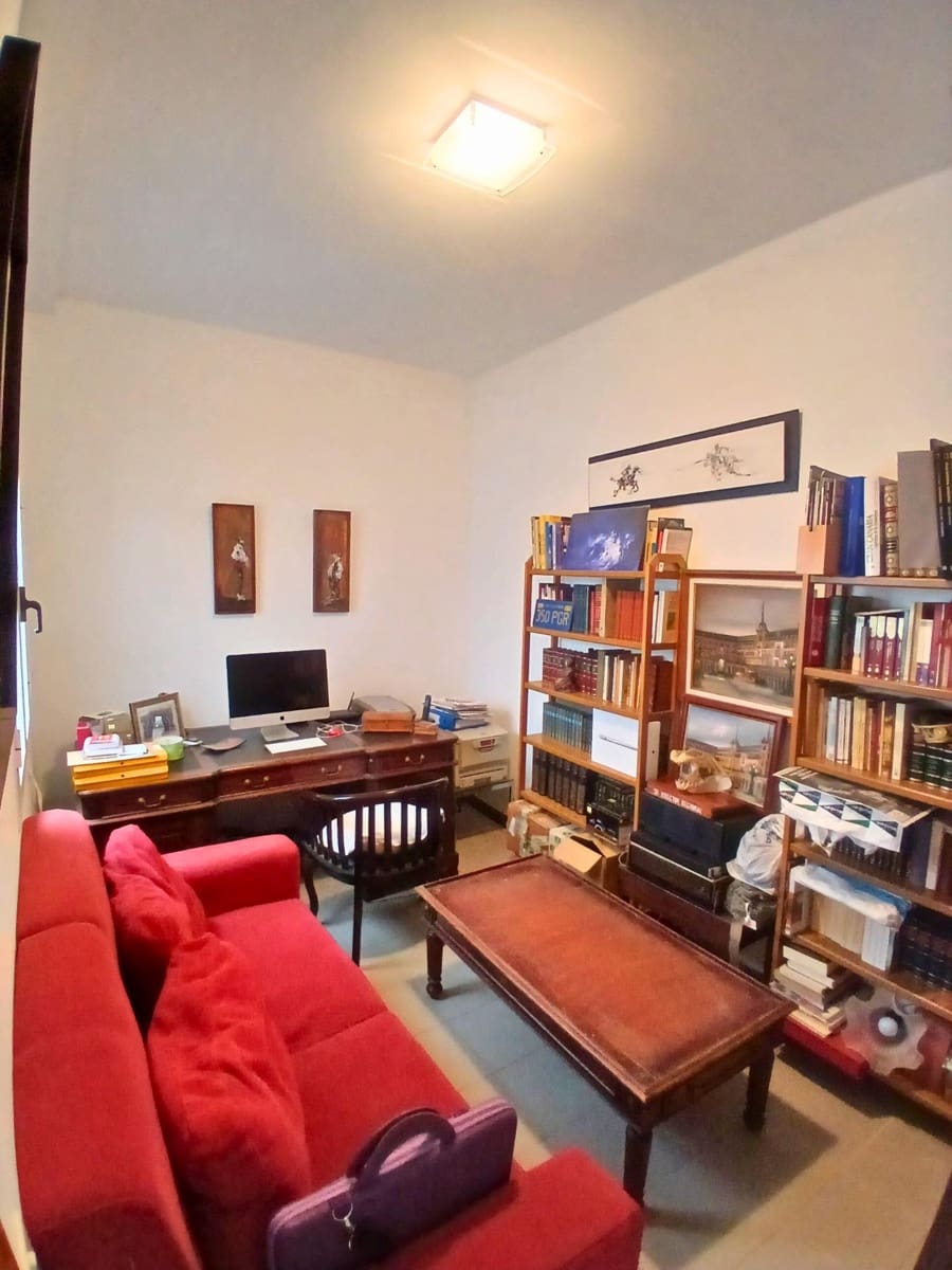 2 soveværelse Byhus til salg i Almatriche med garage - € 335.000 (Ref: 8843368)