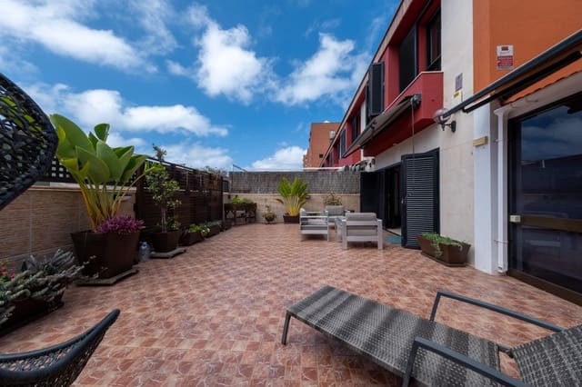 3 soveværelse Rækkehus til salg i La Minilla, Las Palmas de Gran Canaria med garage - € 528.000 (Ref: 8968378)
