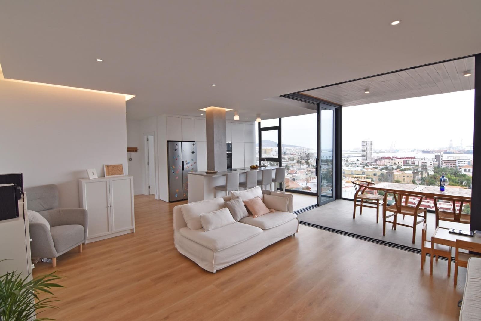 3 soveværelse Penthouse til salg i Las Palmas de Gran Canaria med garage - € 730.000 (Ref: 9161050)