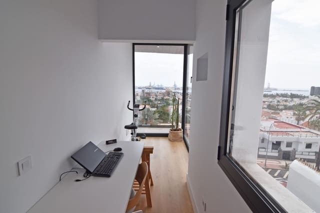 3 soverom Penthouse til salgs i Las Palmas de Gran Canaria med garasje - € 730 000 (Ref: 9161050)