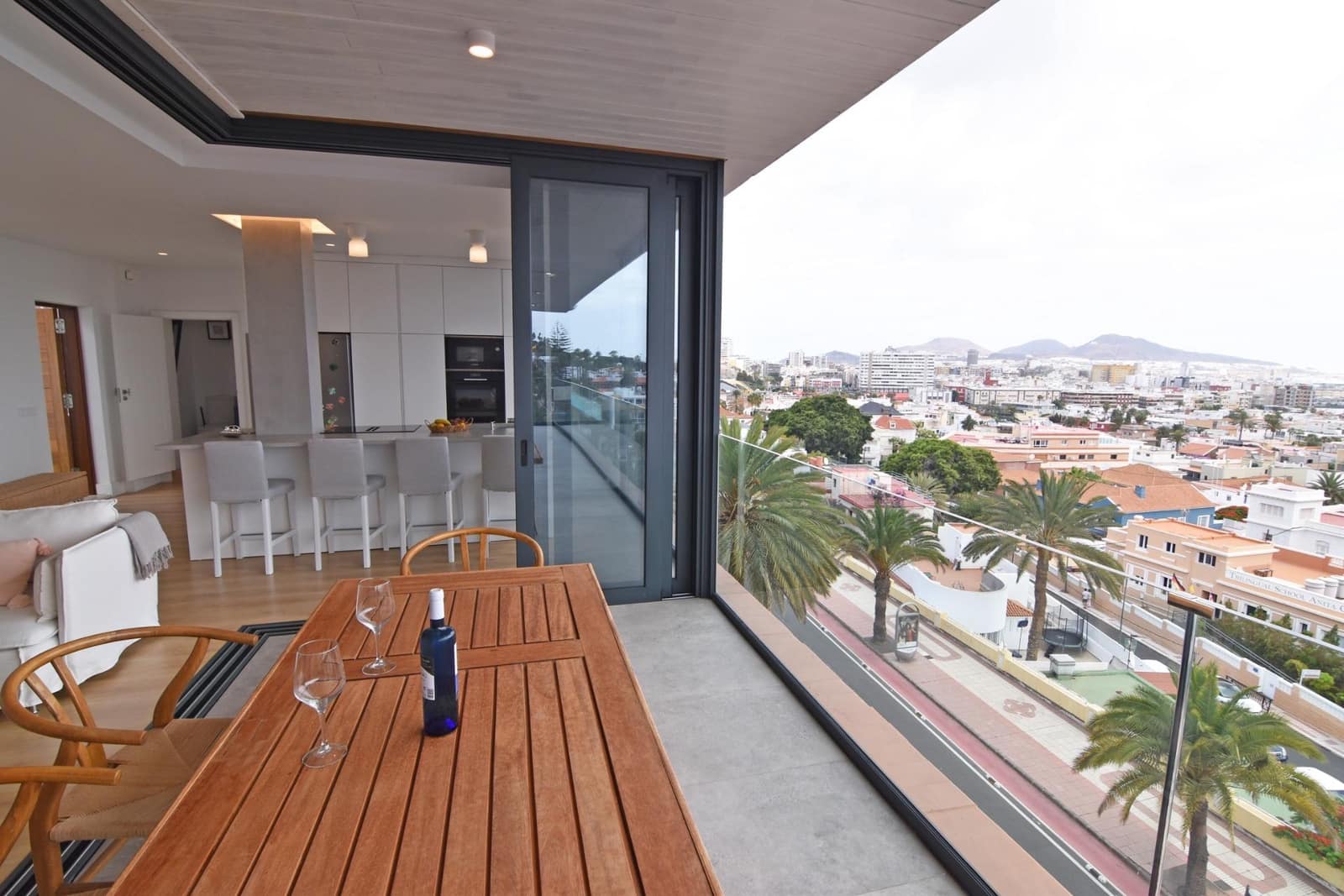3 soveværelse Penthouse til salg i Las Palmas de Gran Canaria med garage - € 730.000 (Ref: 9161050)