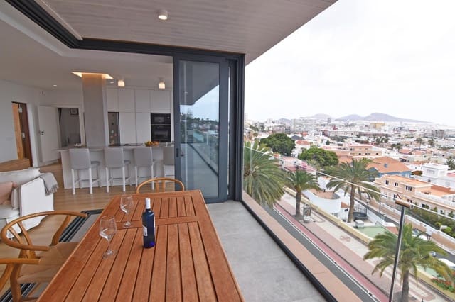 3 soverom Penthouse til salgs i Las Palmas de Gran Canaria med garasje - € 730 000 (Ref: 9161050)