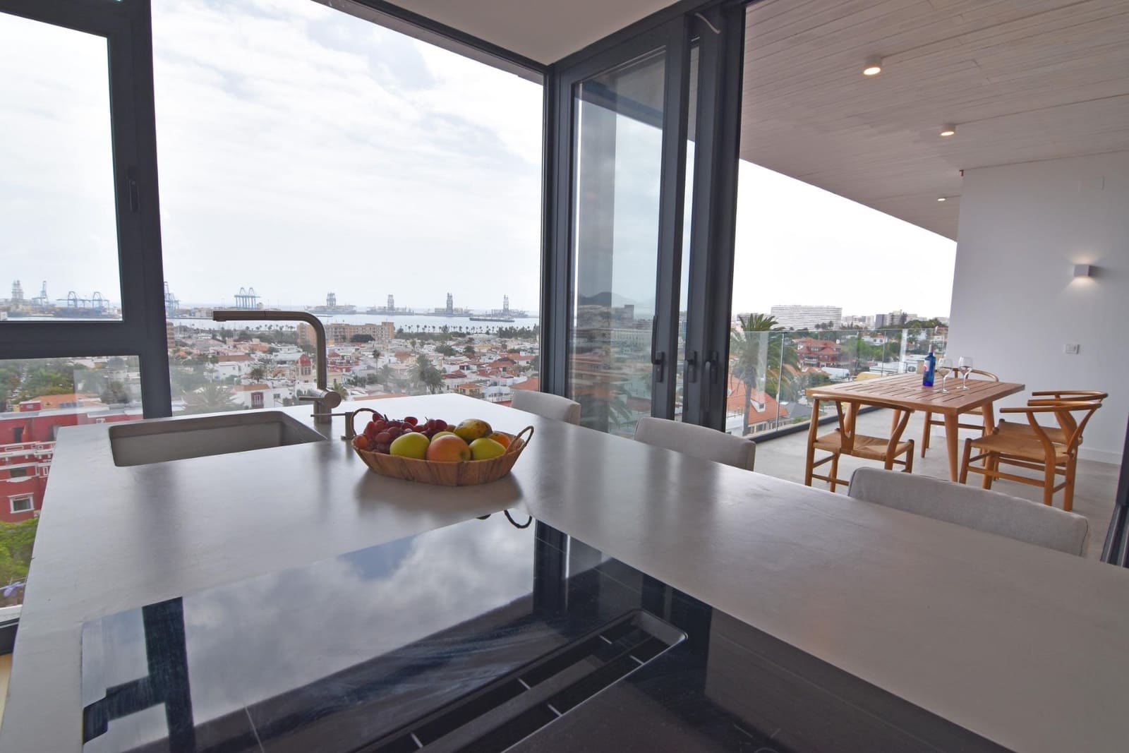 3 soveværelse Penthouse til salg i Las Palmas de Gran Canaria med garage - € 730.000 (Ref: 9161050)